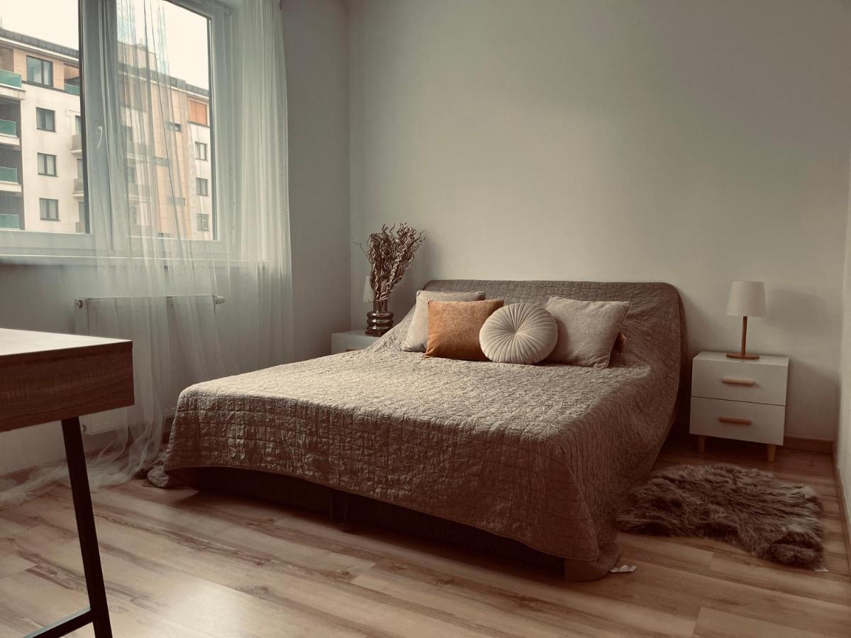 Corvin Promenade Crystal Apartment Budapest Ngoại thất bức ảnh